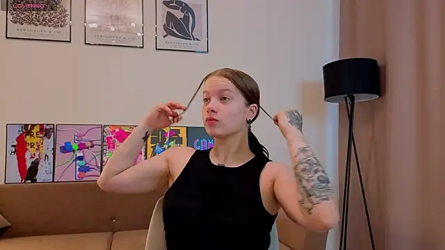 Snapshot of JonDatko chatting on November 16, 2025, 7:13 am JonDatko online show from November 16, 2025, 7:13 am