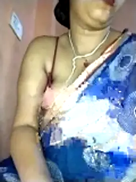 strip queennn online show from April 14, 2026, 5:07 pm