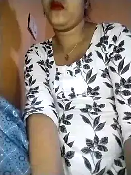 strip queennn online show from April 5, 2026, 7:04 am