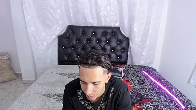 Hayden Boy  online show from October 31, 2025, 12:57 pm