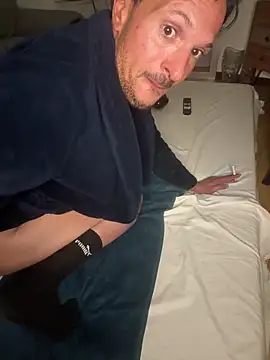 Snapshot of Zackooo1 chatting on February 11, 2026, 1:27 am Zackooo1 online show from February 11, 2026, 1:27 am