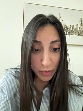 Snapshot of itsmiasofia chatting on November 4, 2025, 11:19 pm itsmiasofia online show from November 4, 2025, 11:19 pm