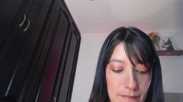 Snapshot of _TiniWild chatting on April 30, 2026, 10:03 pm TiniWild online show from April 30, 2026, 10:03 pm