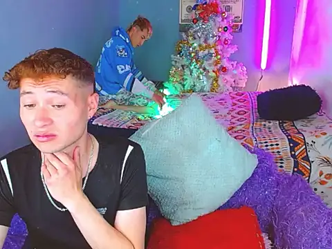 Snapshot of Latin_boysxxxx chatting on December 1, 2025, 4:08 pm Latin boysxxxx online show from December 1, 2025, 4:08 pm