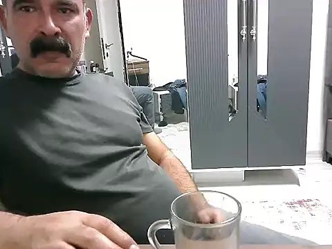 meroglu45 online show from October 29, 2025, 7:35 pm