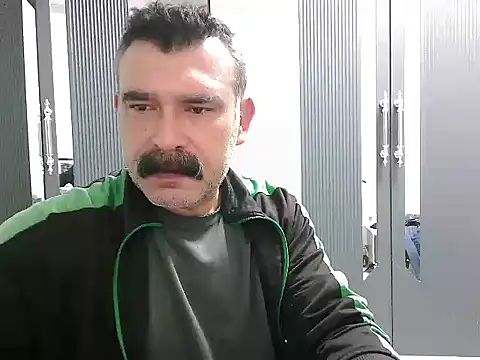 meroglu45 online show from October 30, 2025, 7:55 pm