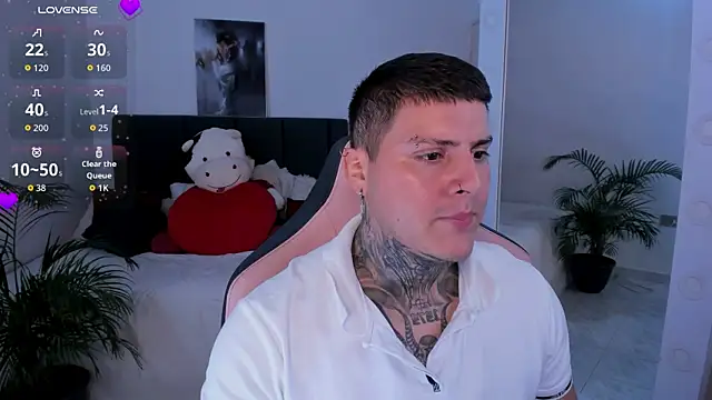 dirty boy0 online show from October 18, 2025, 4:42 pm