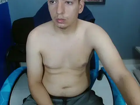 Axel Stones  online show from November 2, 2025, 2:11 pm