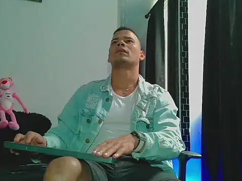 Snapshot of DaamonSlader_ chatting on February 25, 2026, 9:03 pm DaamonSlader online show from February 25, 2026, 9:03 pm