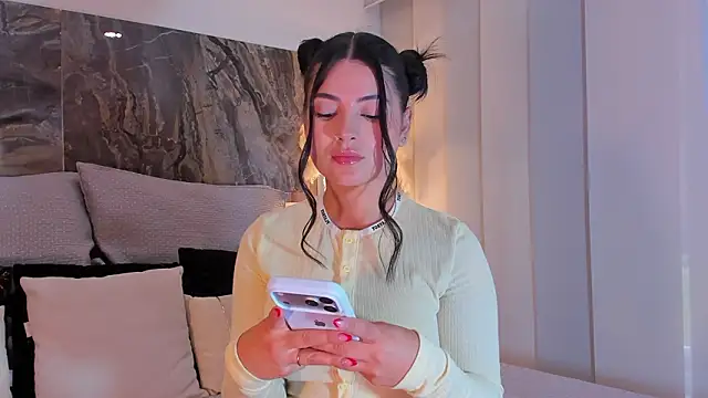 Snapshot of Rashel_Frost_ chatting on February 2, 2026, 7:46 pm Rashel Frost online show from February 2, 2026, 7:46 pm