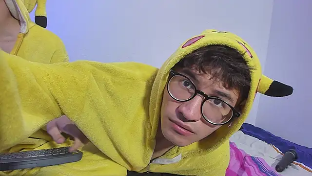 dani angel dark online show from October 28, 2025, 12:11 am