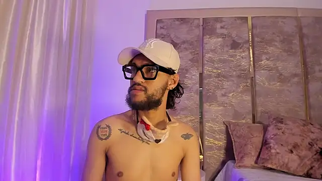 Liam Samderz online show from October 29, 2025, 11:42 am