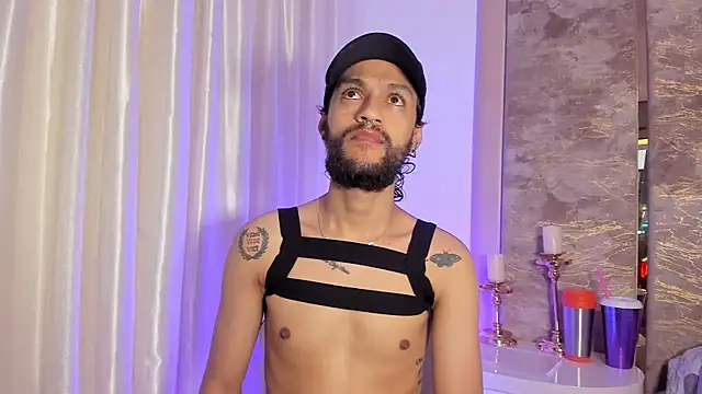 Liam Samderz online show from October 26, 2025, 11:43 am