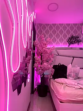 Snapshot of DevoraCarther chatting on October 23, 2025, 11:53 am DevoraCarther online show from October 23, 2025, 11:53 am