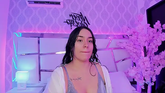 Snapshot of DevoraCarther chatting on November 7, 2025, 12:10 pm DevoraCarther online show from November 7, 2025, 12:10 pm