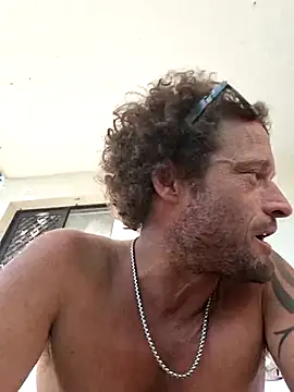 shainnfk online show from October 20, 2025, 6:37 am