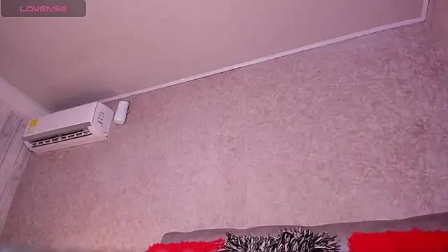 Snapshot of xkaty_grey chatting on November 6, 2025, 8:35 pm xkaty grey online show from November 6, 2025, 8:35 pm