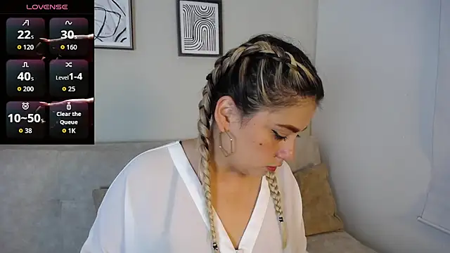 Sweet Bella Valery online show from October 25, 2025, 9:37 pm