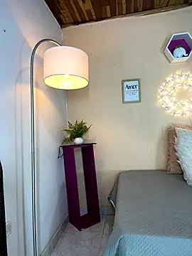 Snapshot of Meggie_ chatting on November 6, 2025, 11:09 pm Meggie online show from November 6, 2025, 11:09 pm