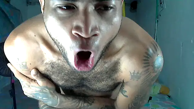 AXionX online show from February 3, 2026, 6:33 am