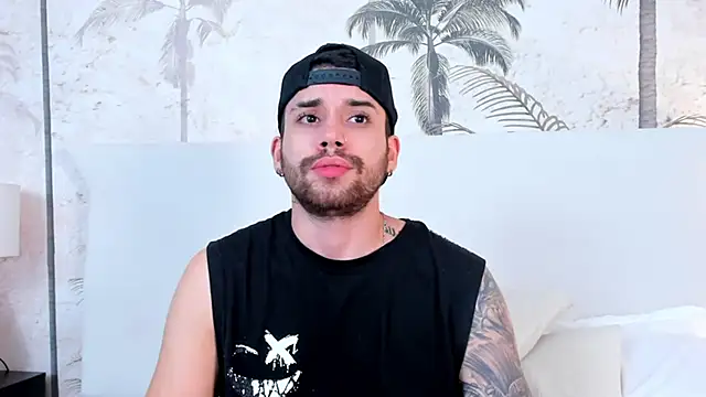 Mike montoya01 online show from December 20, 2025, 10:23 pm