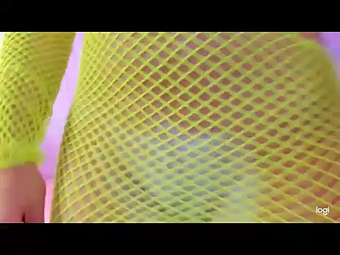 Niaa222 online show from November 4, 2025, 10:02 pm