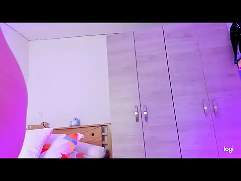 Niaa222 online show from October 16, 2025, 1:25 am