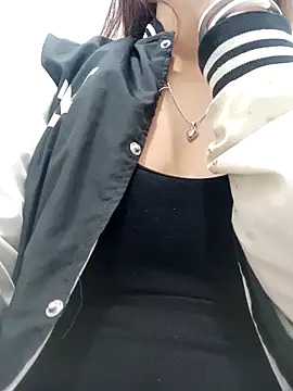 Snapshot of Myzak- chatting on November 29, 2025, 10:32 pm Myzak- online show from November 29, 2025, 10:32 pm