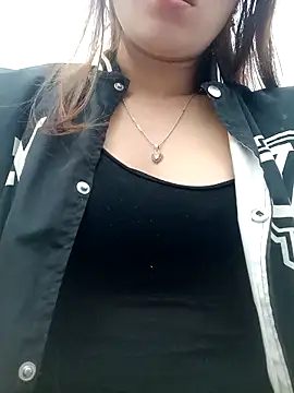 Snapshot of Myzak- chatting on November 25, 2025, 9:59 pm Myzak- online show from November 25, 2025, 9:59 pm