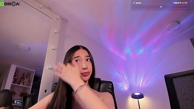 Snapshot of Mikeyvioleta_ chatting on April 3, 2026, 10:43 am Mikeyvioleta online show from April 3, 2026, 10:43 am