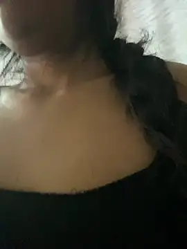 Alicia Sanz online show from April 7, 2026, 3:58 pm