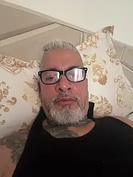 Snapshot of roygomez chatting on October 29, 2025, 4:50 pm roygomez online show from October 29, 2025, 4:50 pm