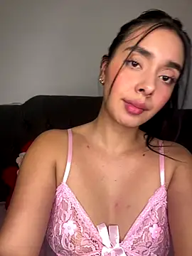 Snapshot of MiaSofia__ chatting on December 19, 2025, 5:00 am MiaSofia online show from December 19, 2025, 5:00 am