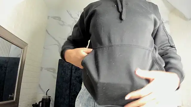 MarScarlett online show from February 6, 2026, 11:28 am