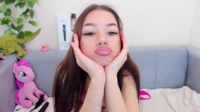 Amina XDoll online show from November 22, 2025, 4:33 am