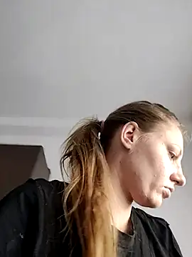 Snapshot of SandyCassie chatting on May 13, 2026, 5:47 am SandyCassie online show from May 13, 2026, 5:47 am