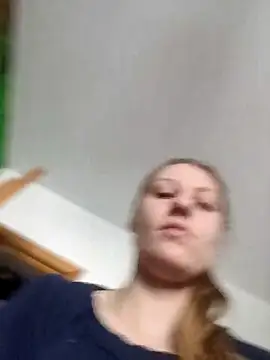 Snapshot of SandyCassie chatting on April 25, 2026, 7:22 am SandyCassie online show from April 25, 2026, 7:22 am
