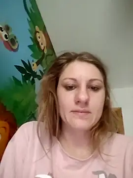Snapshot of SandyCassie chatting on April 14, 2026, 6:07 am SandyCassie online show from April 14, 2026, 6:07 am