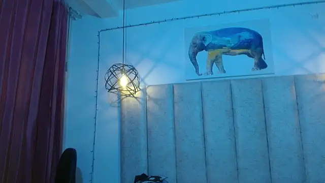 antonella rosecs online show from November 18, 2025, 4:27 am