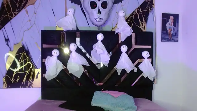 antonella rosecs online show from October 16, 2025, 5:05 am