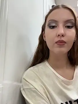 ReginaNyx online show from November 28, 2025, 4:23 am