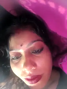Snapshot of Ragni_bhargav chatting on May 1, 2026, 11:32 pm Ragni bhargav online show from May 1, 2026, 11:32 pm