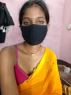 Snapshot of sweet_couple99 chatting on November 4, 2025, 8:01 pm sweet couple99 online show from November 4, 2025, 8:01 pm