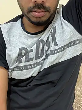 Handsome8677 online show from January 15, 2026, 9:56 am