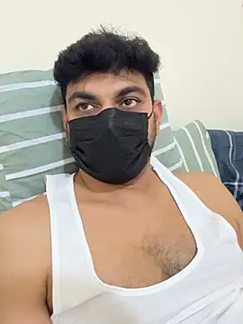 Handsome8677 online show from June 17, 2026, 1:32 pm