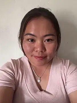 panda-bae online show from October 27, 2025, 6:47 am