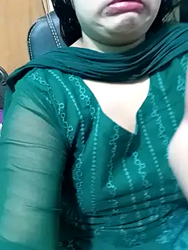 Snapshot of Porimoni22 chatting on November 6, 2025, 2:48 am Porimoni22 online show from November 6, 2025, 2:48 am