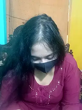 Snapshot of Porimoni22 chatting on November 13, 2025, 8:18 am Porimoni22 online show from November 13, 2025, 8:18 am