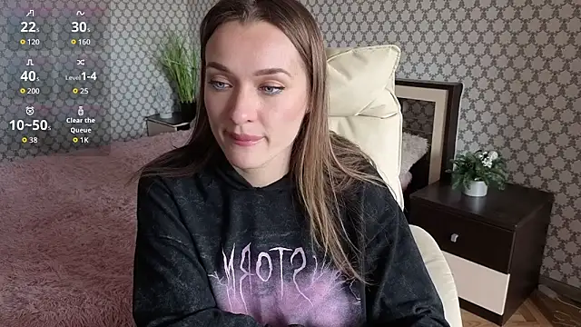 Snapshot of EmmySecret chatting on November 2, 2025, 12:10 pm EmmySecret online show from November 2, 2025, 12:10 pm