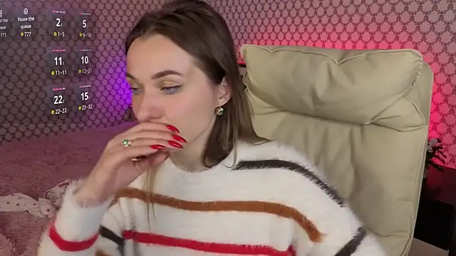 Snapshot of EmmySecret chatting on October 17, 2025, 8:54 pm EmmySecret online show from October 17, 2025, 8:54 pm